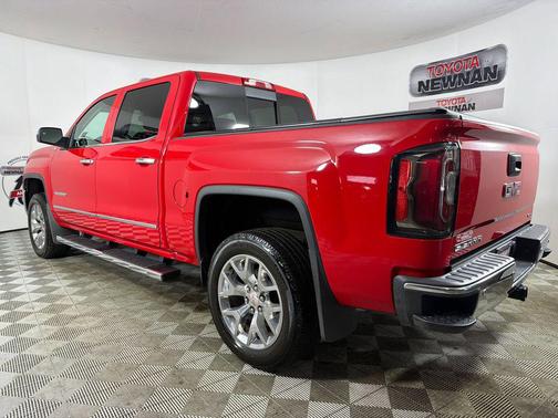 Cardinal Red 2018 GMC Sierra 1500 SLT