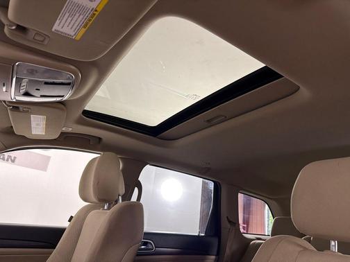 Velvet Red Pearlcoat 2020 Jeep Grand Cherokee Laredo