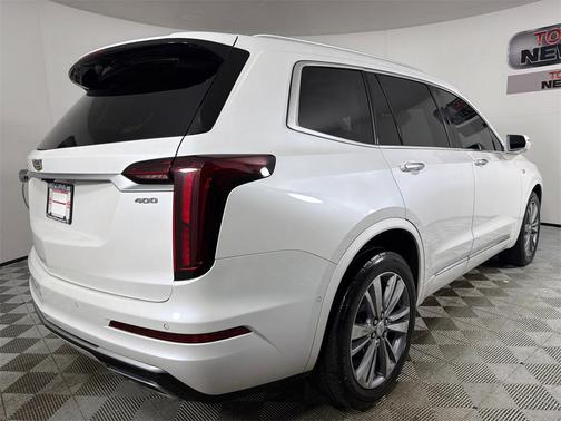2020 Cadillac XT6 Premium Luxury FWD