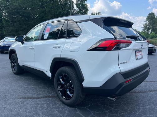 2025 Toyota RAV4 Hybrid LE