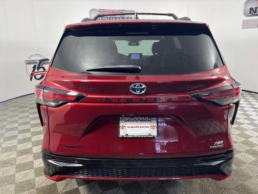 2021 Toyota Sienna XSE 7 Passenger