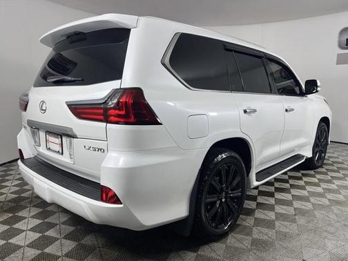 2017 Lexus LX 570 Base
