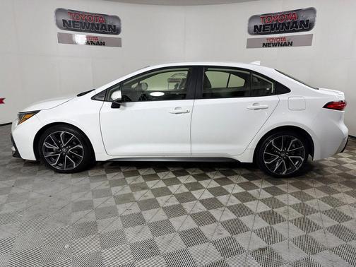 White 2022 Toyota Corolla SE