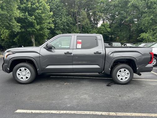 2025 Toyota Tundra SR