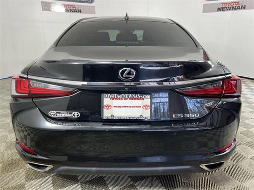 2022 Lexus ES 350 Base