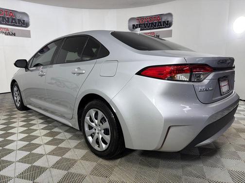 Classic Silver Metallic 2020 Toyota Corolla LE