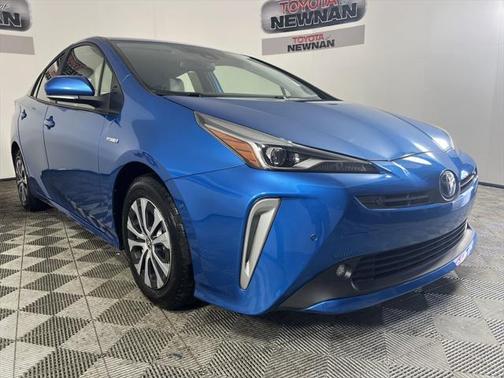 2022 Toyota Prius LE