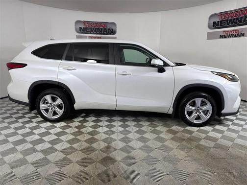 2023 Toyota Highlander Platinum