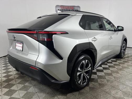 2025 Toyota bZ4X XLE