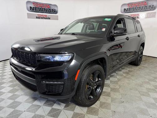 Diamond Black Crystal Pearlcoat 2023 Jeep Grand Cherokee L Limited
