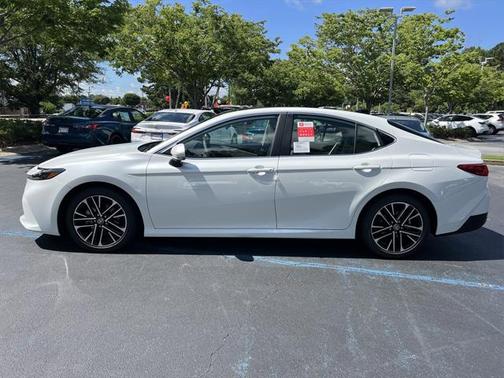 2025 Toyota Camry XLE