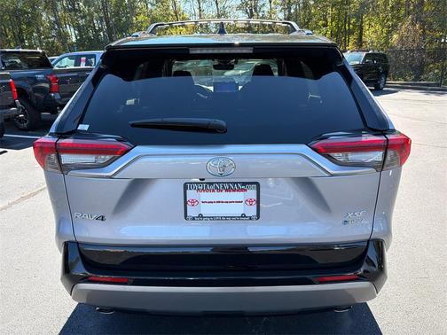 2025 Toyota RAV4 Hybrid SE