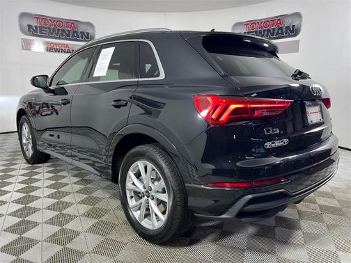 2024 Audi Q3 Premium 45 TFSI S line quattro Tiptronic