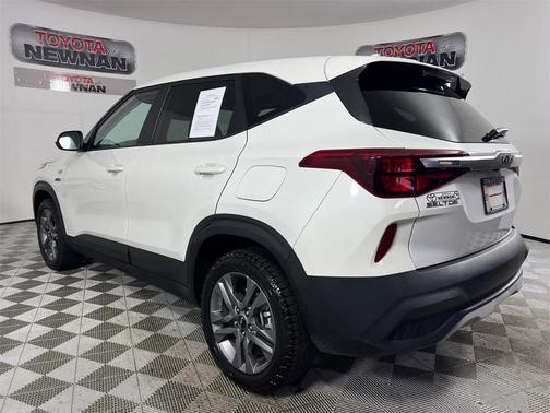 2023 Kia Seltos LX