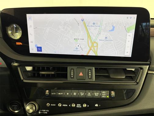 2025 Lexus ES 300h Base