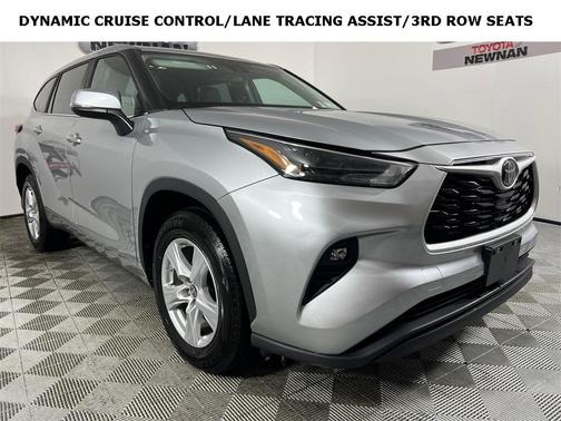 2023 Toyota Highlander LE