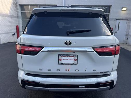 2025 Toyota Sequoia Base