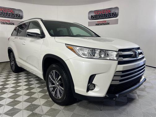 2018 Toyota Highlander SE
