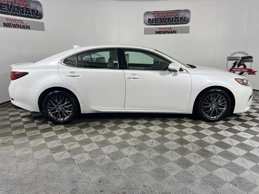2018 Lexus ES 350 Base