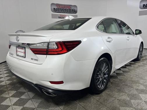 2018 Lexus ES 350 Base