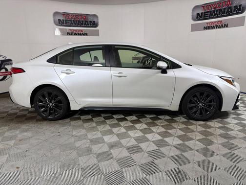Wind Chill Pearl 2024 Toyota Corolla Hybrid SE