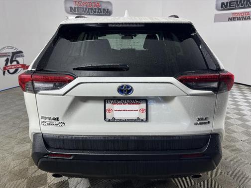 2021 Toyota RAV4 Hybrid XLE Premium