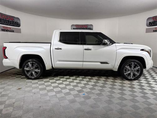 2022 Toyota Tundra Hybrid Capstone