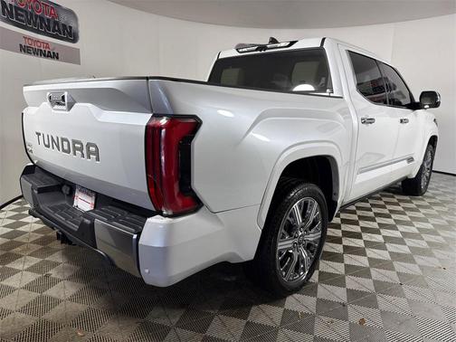 2022 Toyota Tundra Hybrid Capstone