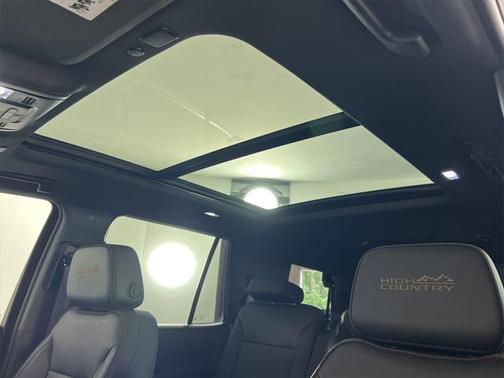2023 Chevrolet Tahoe 4WD High Country