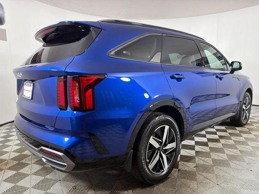 Sapphire Blue 2023 Kia Sorento S
