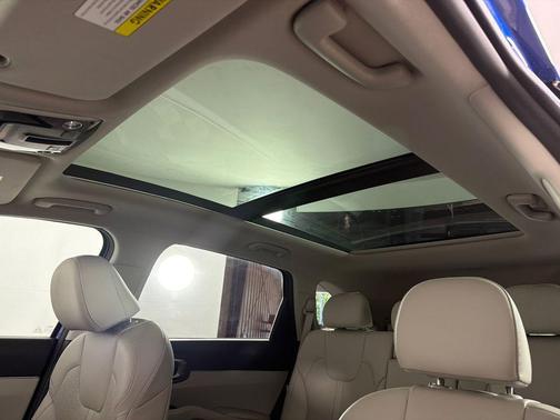 Sapphire Blue 2023 Kia Sorento S