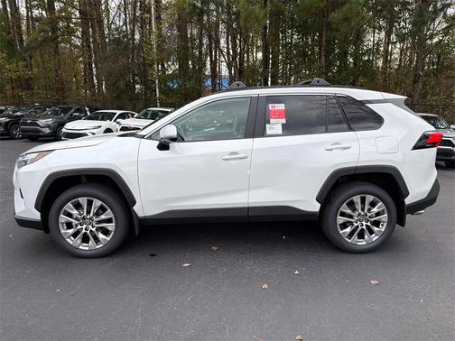 2025 Toyota RAV4 XLE Premium