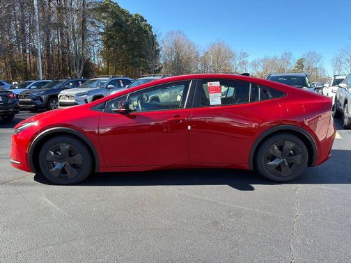 2026 Toyota Prius Plug-In Hybrid SE