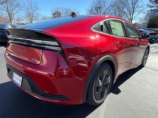 2026 Toyota Prius Plug-In Hybrid SE