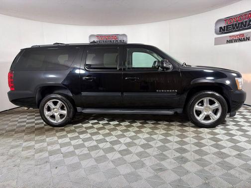 Black 2014 Chevrolet Suburban 1500 LT
