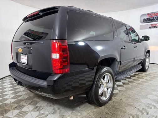 Black 2014 Chevrolet Suburban 1500 LT