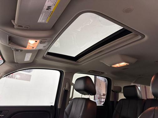 Black 2014 Chevrolet Suburban 1500 LT