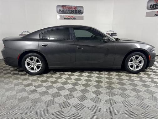 2016 Dodge Charger SE