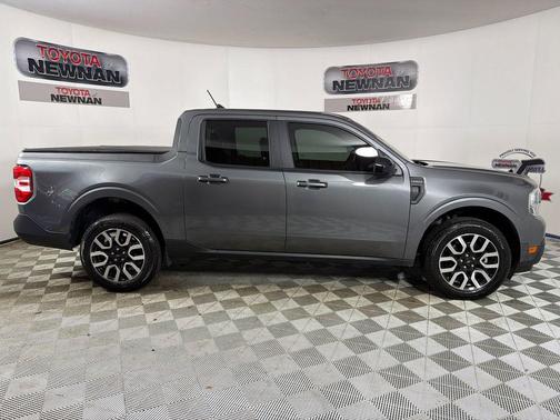 Carbonized Gray Metallic 2024 Ford Maverick Lariat