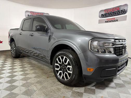 Carbonized Gray Metallic 2024 Ford Maverick Lariat