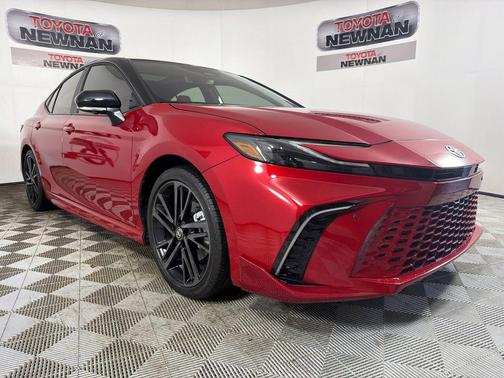 Supersonic Red w/Midnight Black Metallic Roof 2026 Toyota Camry XSE