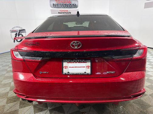 Supersonic Red w/Midnight Black Metallic Roof 2026 Toyota Camry XSE