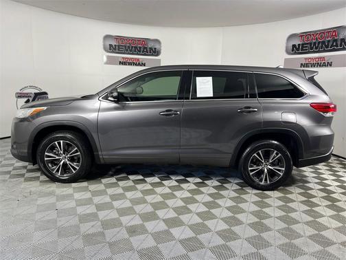 2017 Toyota Highlander LE Plus