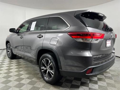 2017 Toyota Highlander LE Plus