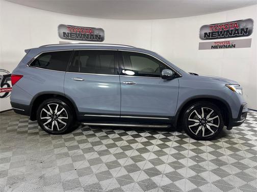 2022 Honda Pilot Touring 8-Passenger