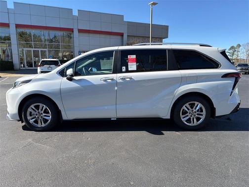 2026 Toyota Sienna Limited