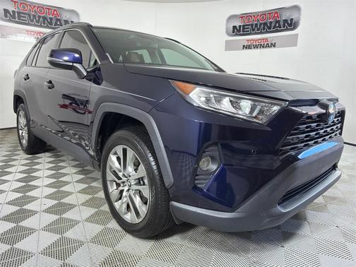 2020 Toyota RAV4 XLE Premium