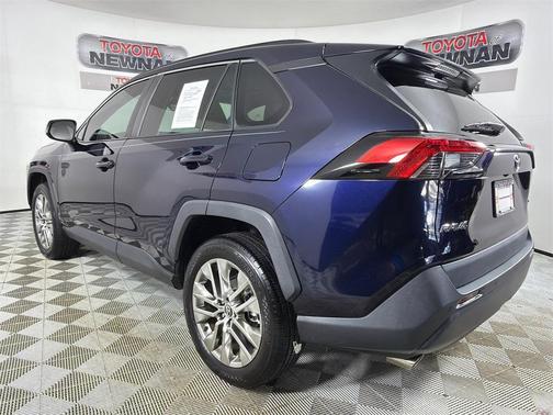2020 Toyota RAV4 XLE Premium