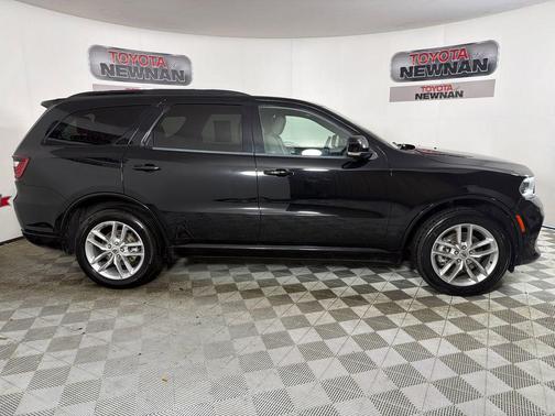 DB Black Crystal Clearcoat 2023 Dodge Durango GT Plus