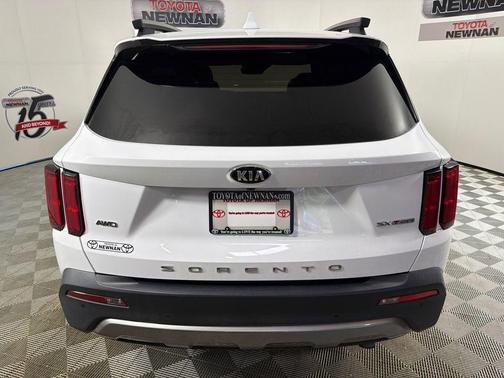 Glacial White Pearl 2021 Kia Sorento SX